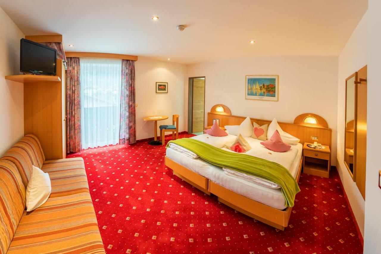Bei Martin'S Hotel Morter Екстериор снимка